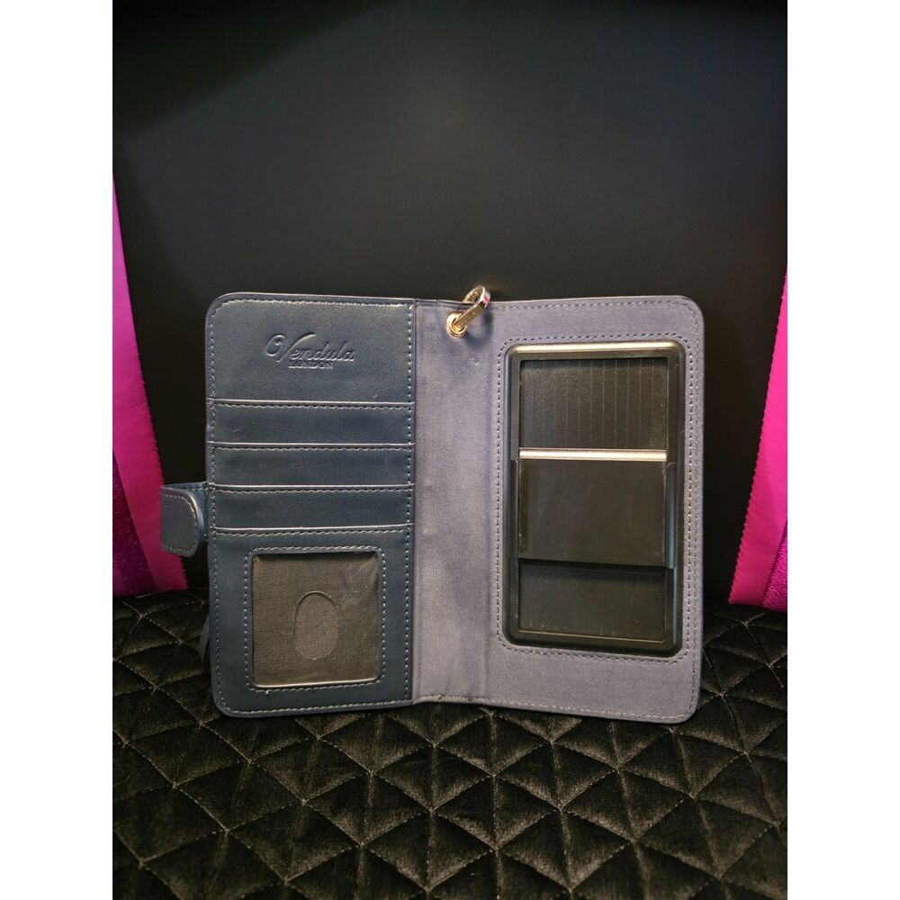 Vendula Sushi - Blue Edition Universal Flip Phone Case New w/o Tags - Picture 3 of 3